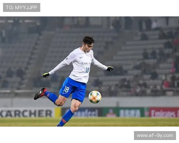 汪嵩足球技术全面展现老将风采堪称中国足坛常青树