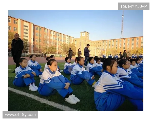 激情绿茵梦想起航献给热爱足球的朗诵精彩稿子大全