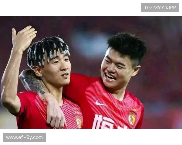 东亚人种足球风格特点与发展潜力分析及其全球影响力探讨 东亚人种足球风格特点与发展潜力分析及其全球影响力探讨